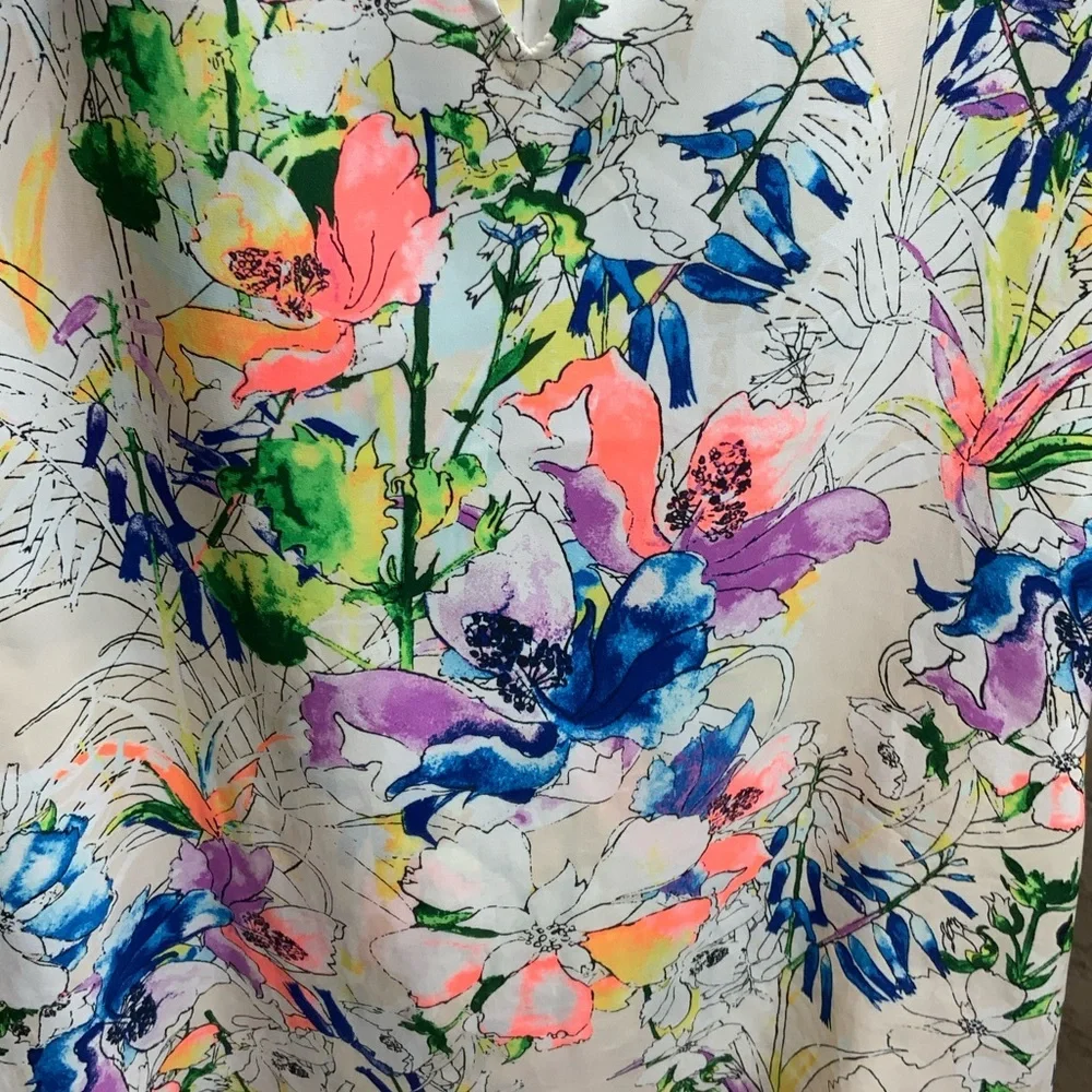 Express Colorful Floral Women's Blouse - Picture 7 of 11